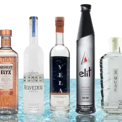 Pięć butelek wódki premium: Absolut Elyx, Belvedere, Yela, Elit i X Muse. Luksusowa wódka cena może być wysoka, ale jakość jest tego warta.