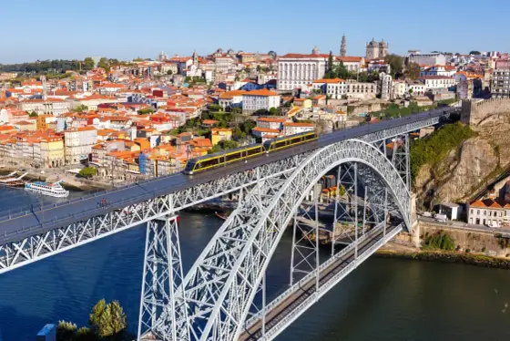 Cena porto - Ile kosztuje i jak wybrać najlepsze?